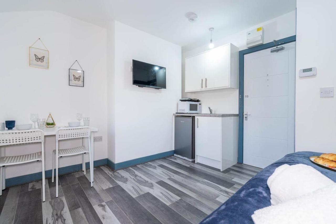 Cosy Urban Studio Oasis, Moments From Attractions Appartamento Birmingham Esterno foto